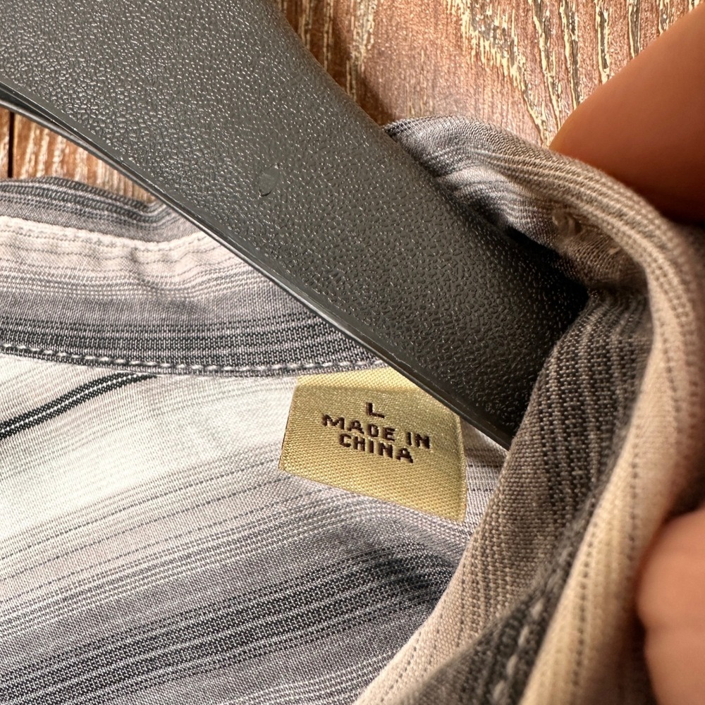 Tommy Bahama Mens Large Gray White Striped 100% Tencel Short Sleeve Camp Shirt - Picture 4 of 9